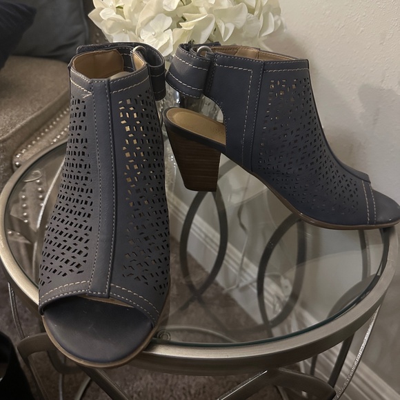 Naturalizer Shoes - Blue Wedge